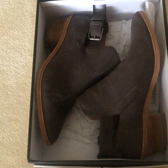 Dolce Vita anthracite (grey) nubuck Kara booties great condition. Worn twice - Picture 6 of 13